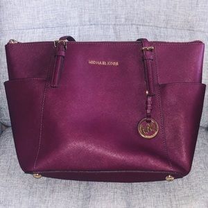 Michael Kors Jet Set Large Saffiano Tote Bag